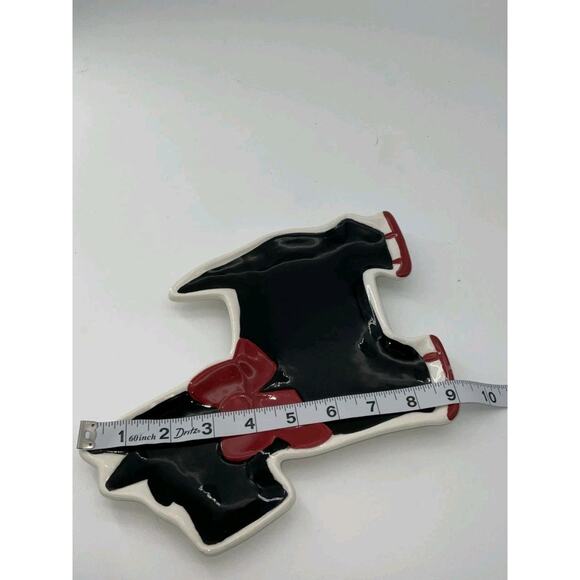 Scotty Dog Plate Tray Black Red Global Design Connections Kate Williams Ceramic - Picture 5 of 5